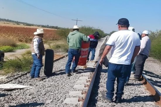 AMF y Concamin urgen al gobierno a liberar bloqueos en vías férreas